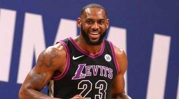 Джеймс установил рекорд НБА как самый возрастной игрок с трипл-даблом