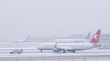 Московские аэропорты функционируют в условиях ухудшающейся погоды