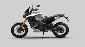 В России получили сертификат электромотоцикл Aurus.